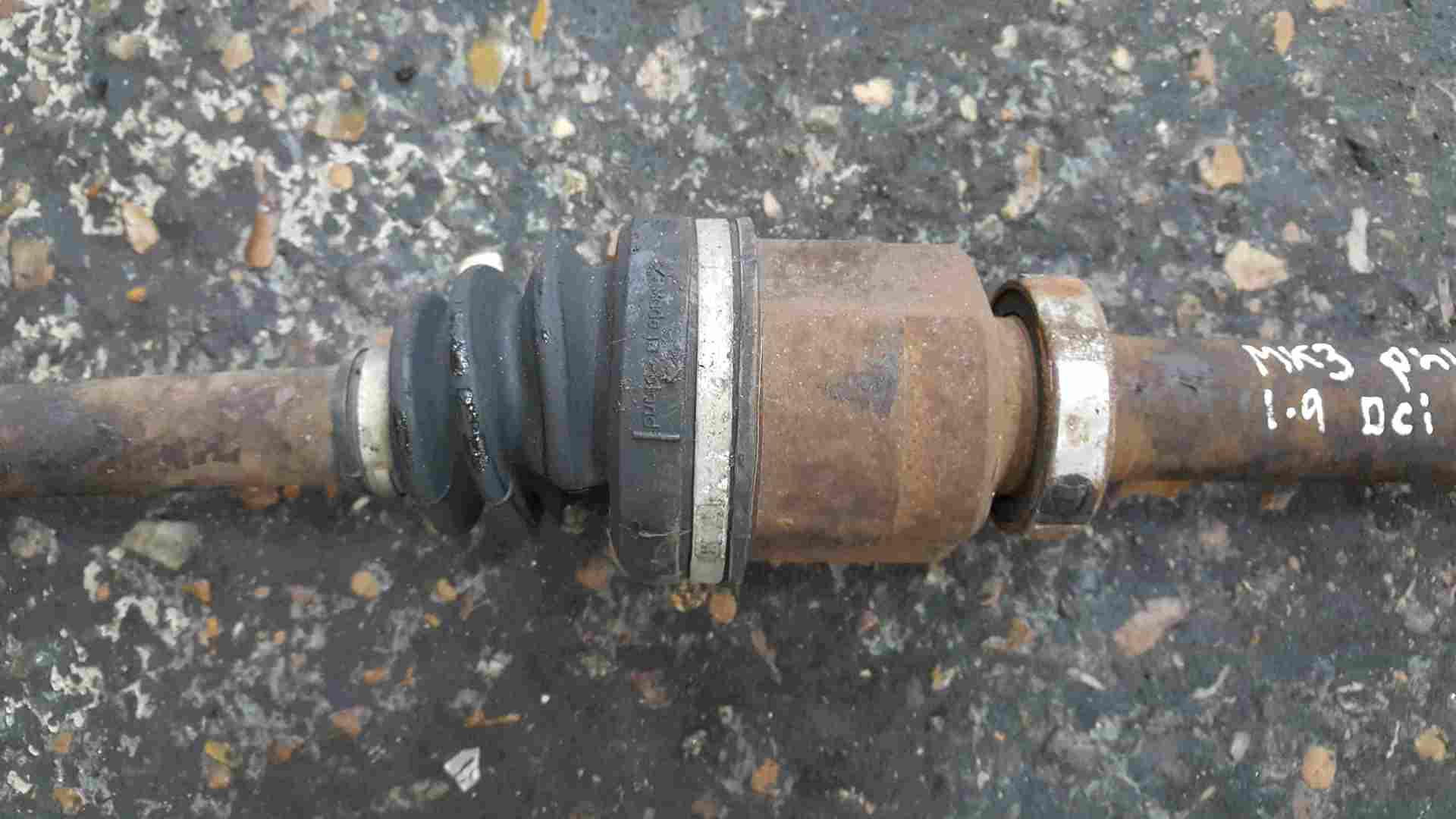 Renault Scenic MK3 2009-2013 1.9 DCi Drivers OSF Front Driveshaft