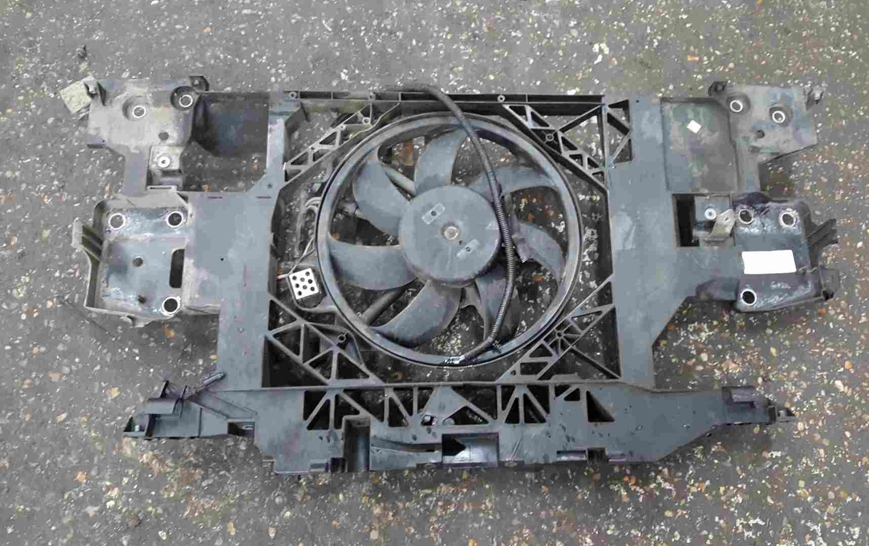 Renault Scenic MK3 2009-2013 1.6 Radiator Cooling Fan Slam Panel Plastic