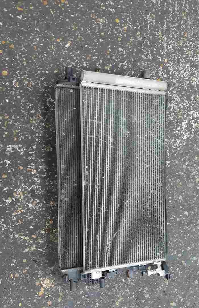 Thumb 4 Renault Scenic MK3 2009-2013 1.9 Dci Radiator Rad Pack