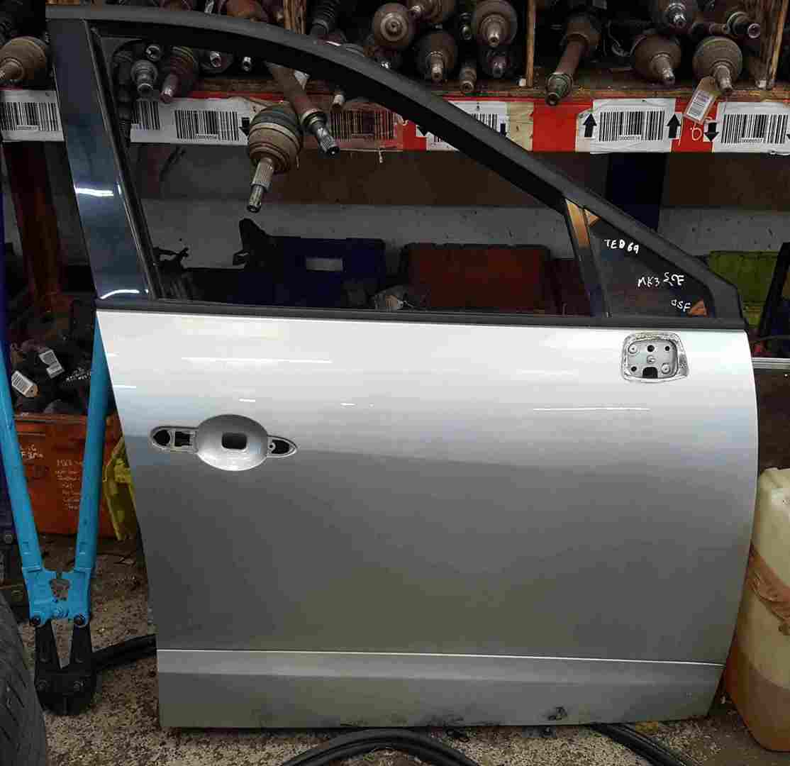 Renault Scenic MK3 2009-2013 Drivers OSF Front Door Silver TED69
