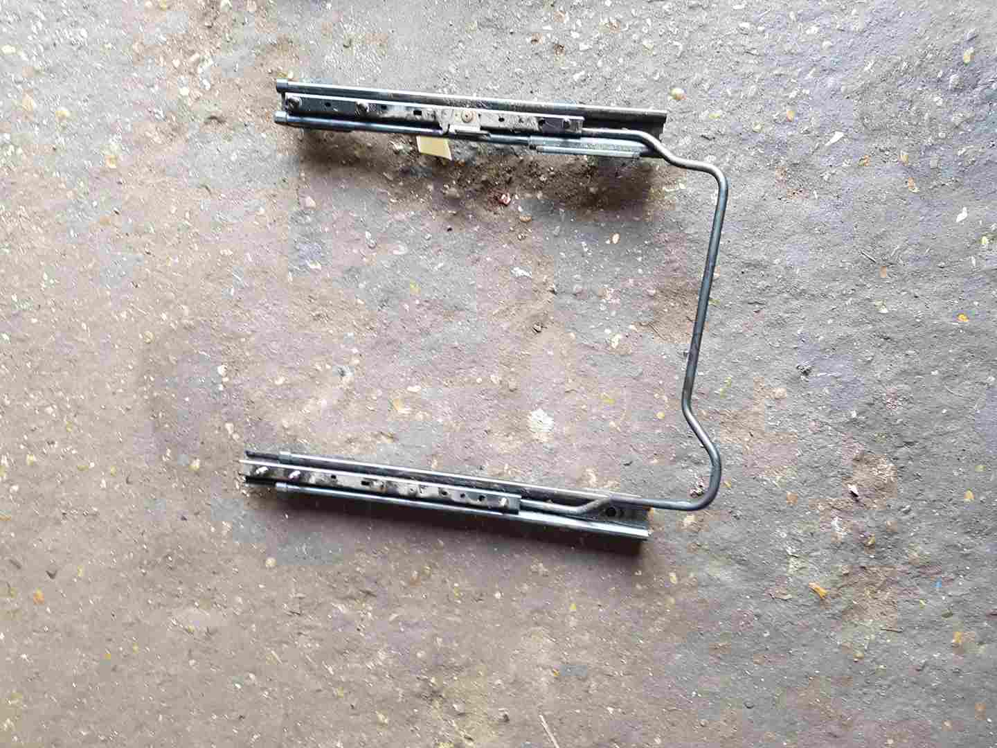 Renault Scenic MK3 2009-2013 Drivers OSF Front Seat Runners Runner Rails
