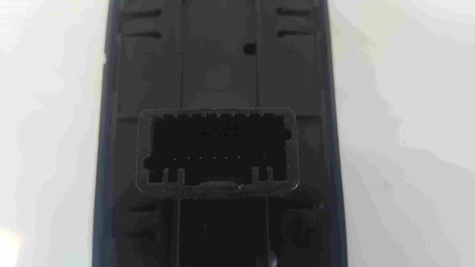 Thumb 2 Renault Scenic MK3 2009-2013 Drivers OSF Front Window Switch Set Mirror Adjuster