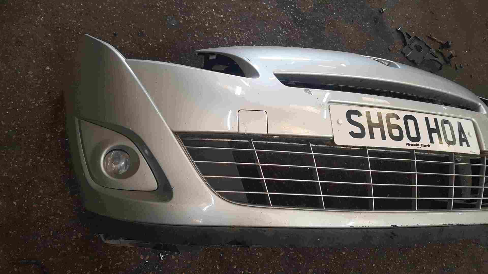 Thumb 2 Renault Scenic MK3 2009-2013 Front Bumper Silver TED69