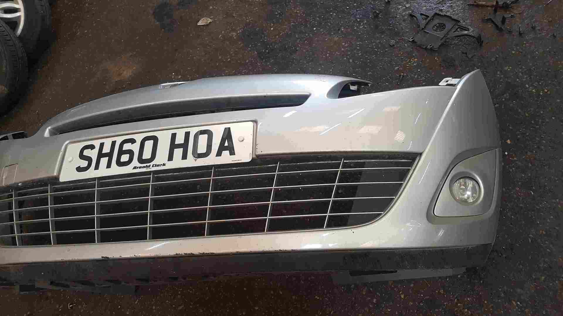 Thumb 3 Renault Scenic MK3 2009-2013 Front Bumper Silver TED69
