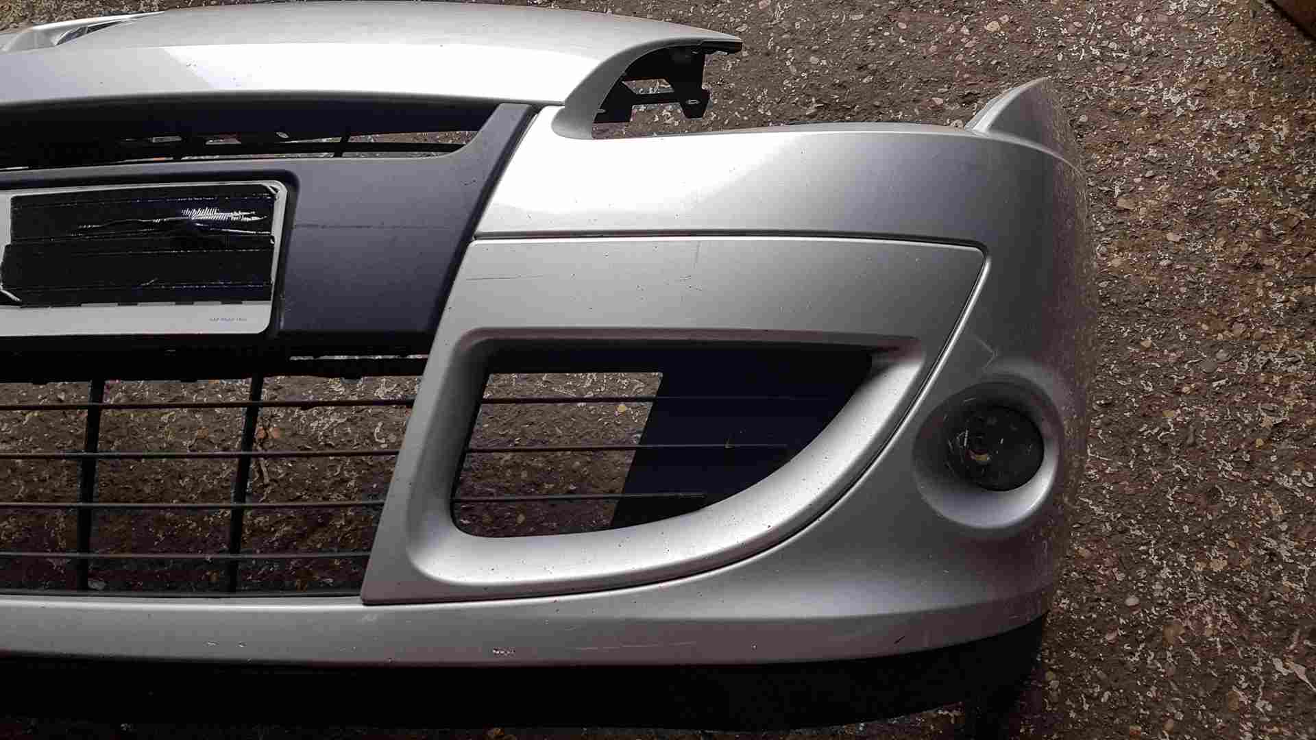Thumb 3 Renault Scenic MK3 2009-2013 Front Bumper Silver Ted69