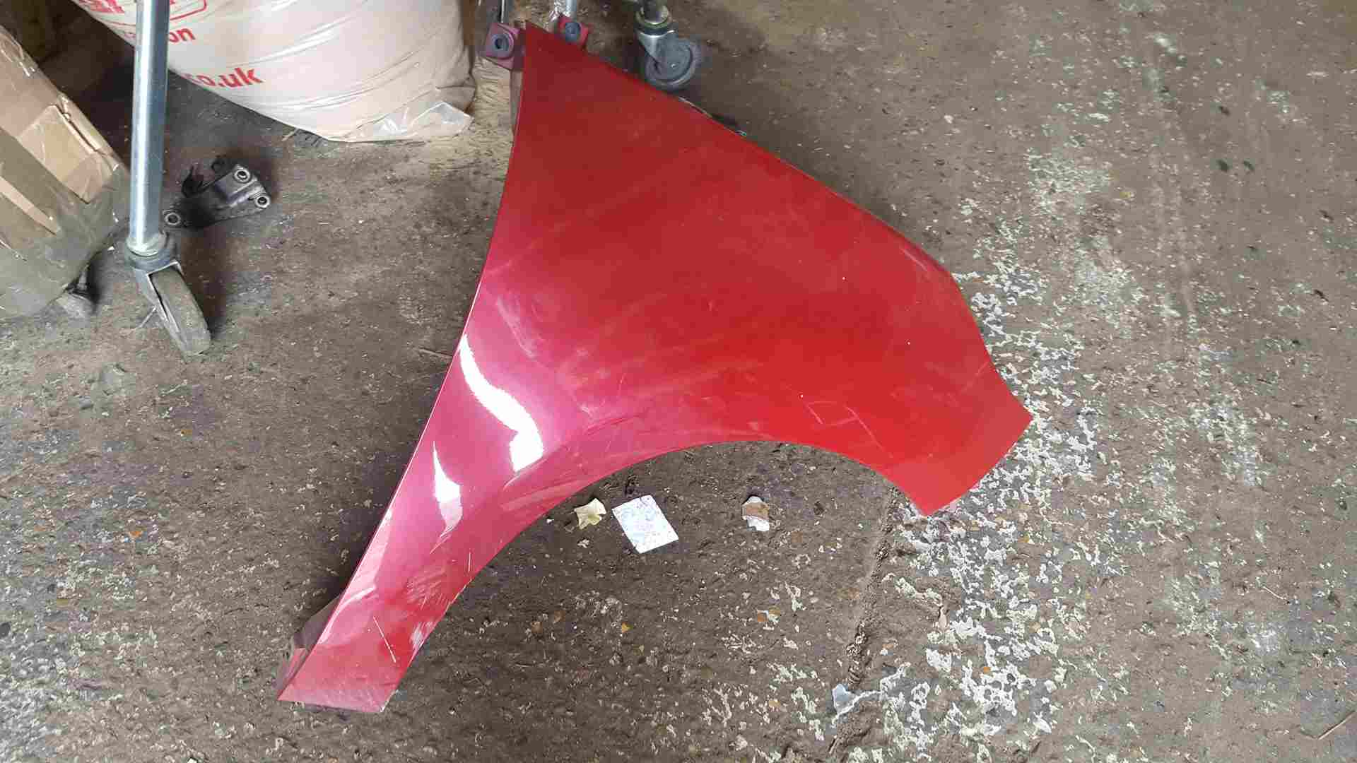 Renault Scenic MK3 2009-2016 Drivers Os Wing RED Tennj