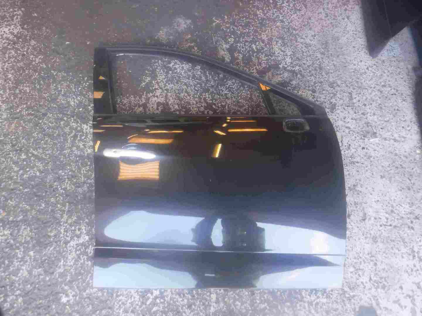 Renault Scenic MK3 2009-2016 Drivers OSF Front Door Black 676
