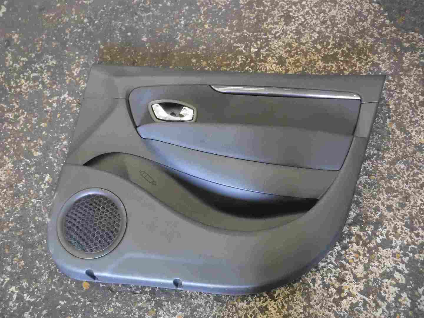 Renault Scenic MK3 2009-2016 Drivers OSF Front Door Card