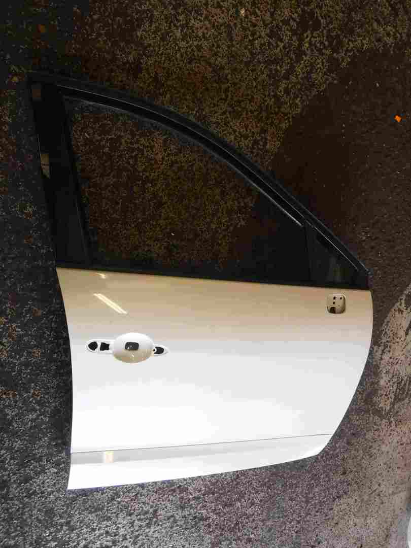 Renault Scenic MK3 2009-2016 Drivers OSF Front Door White TEQNC