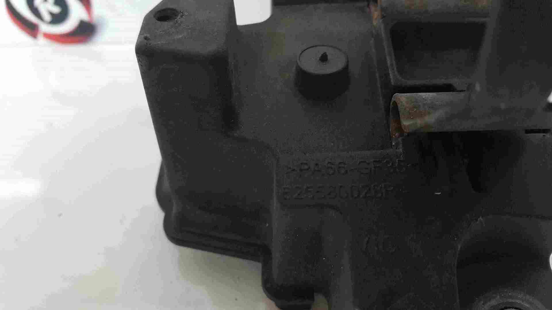 Thumb 3 Renault Scenic MK3 2009-2016 Drivers OSF Front Headlight Bonnet Mount Brackets