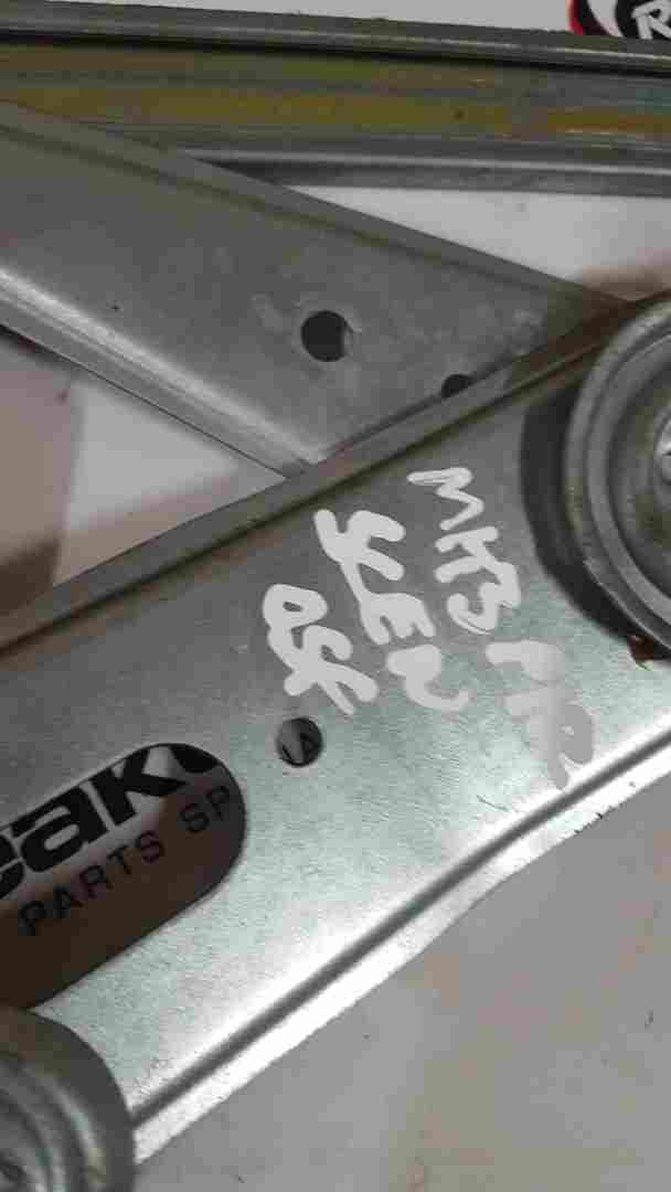 Renault Scenic MK3 2009-2016 Drivers OSF Front Window Motor Regulator 807300621R
