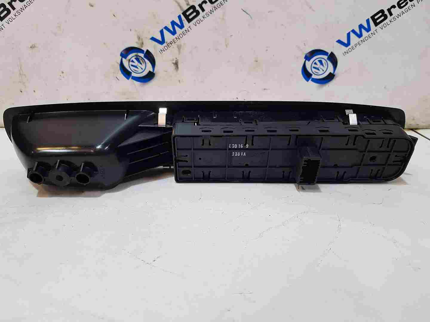 Thumb 4 Renault Scenic MK3 2009-2016 Drivers OSF Front Window Switch + Panel