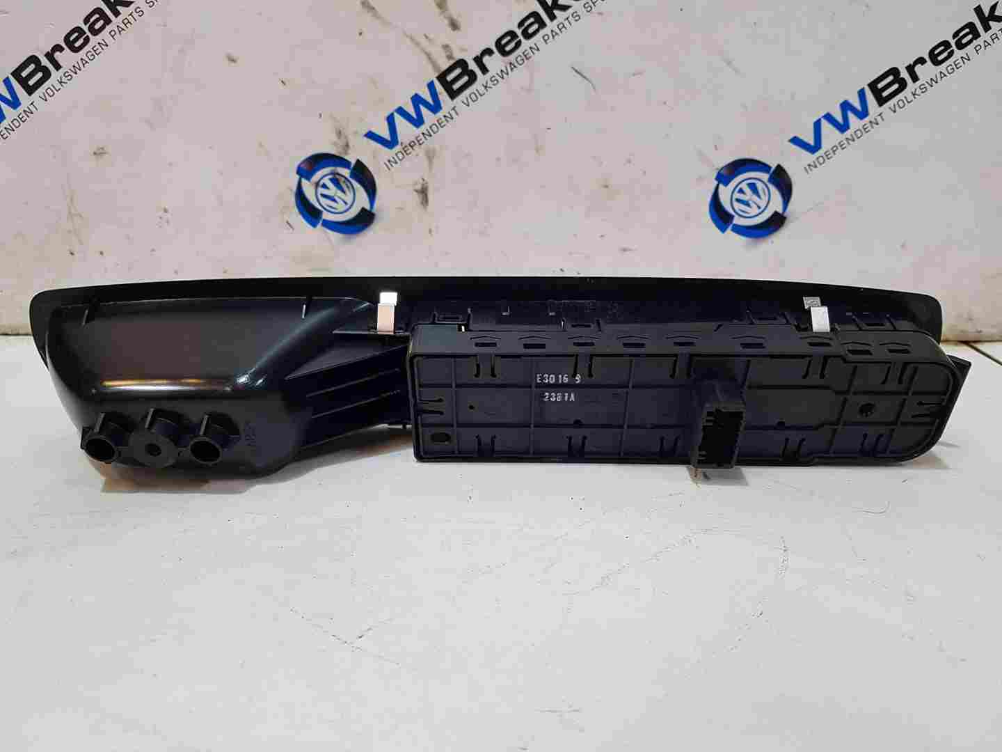 Thumb 3 Renault Scenic MK3 2009-2016 Drivers OSF Front Window Switch + Panel