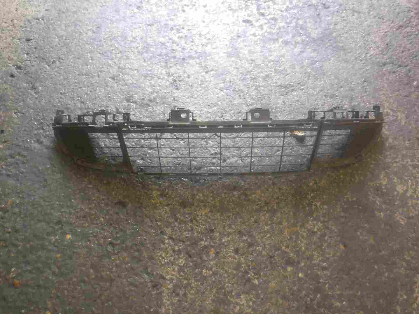 Renault Scenic MK3 2009-2016 Front Bumper Grill Insert 622545401R