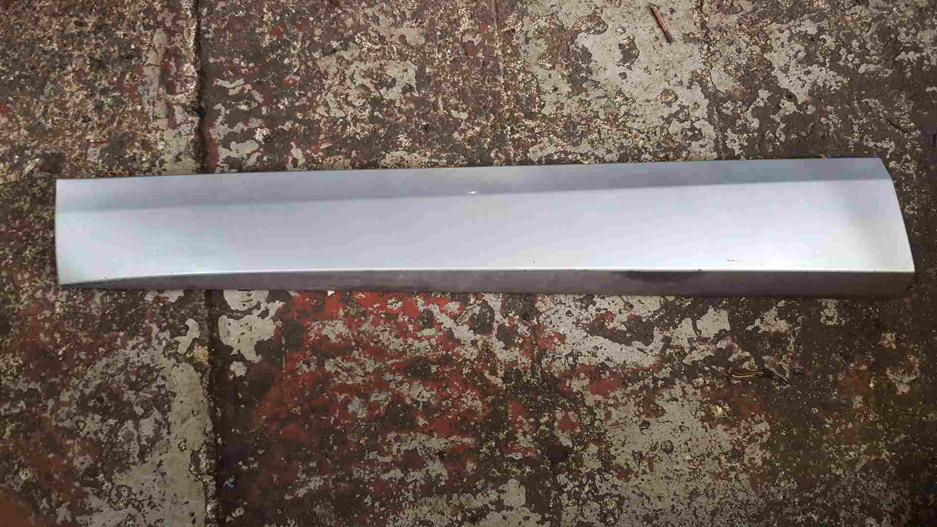 Renault Scenic MK3 2009-2016 Passenger NSF Front Door Moulding Trim Silver Ted69