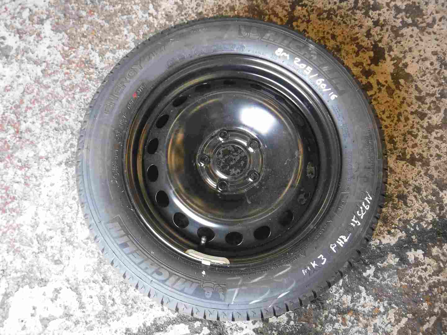 Renault Scenic MK3 2009-2016 Spare Steel Wheel Rim + Tyre 205 60 16 8mm 4/5