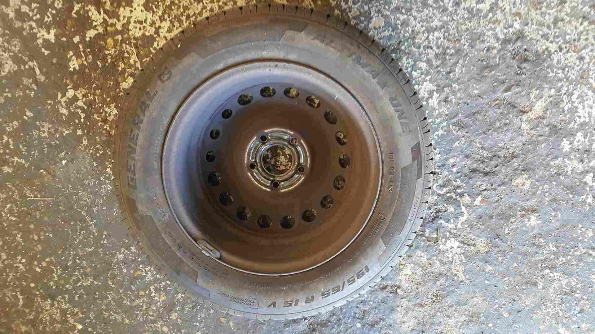 Renault Scenic MK3 2009-2016 Steel Spare Wheel + Tyre 195 65 15 7mm Tread 5/5