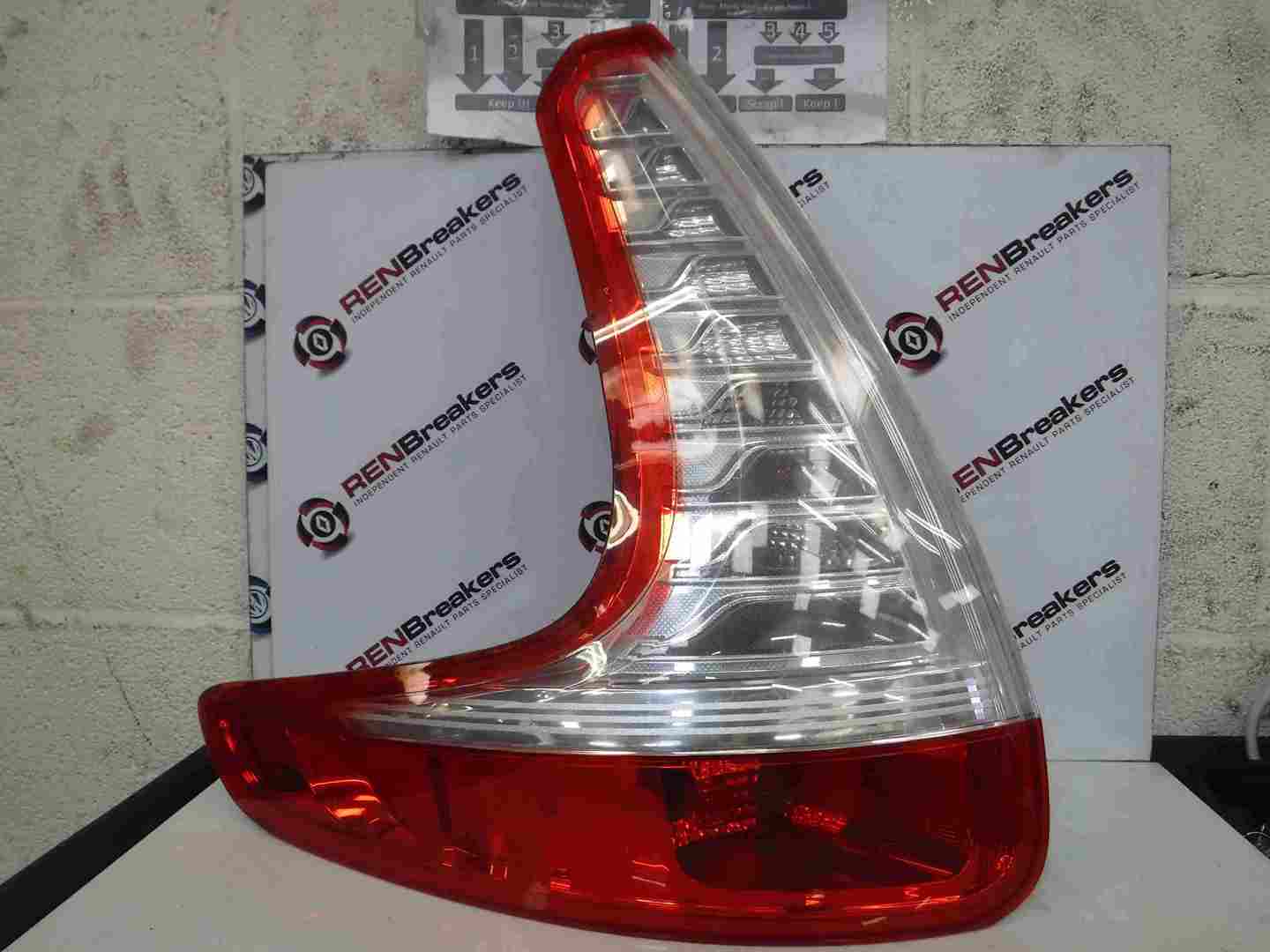 Renault Scenic MK3 2013-2016 Drivers OSR Rear Light 265550014R