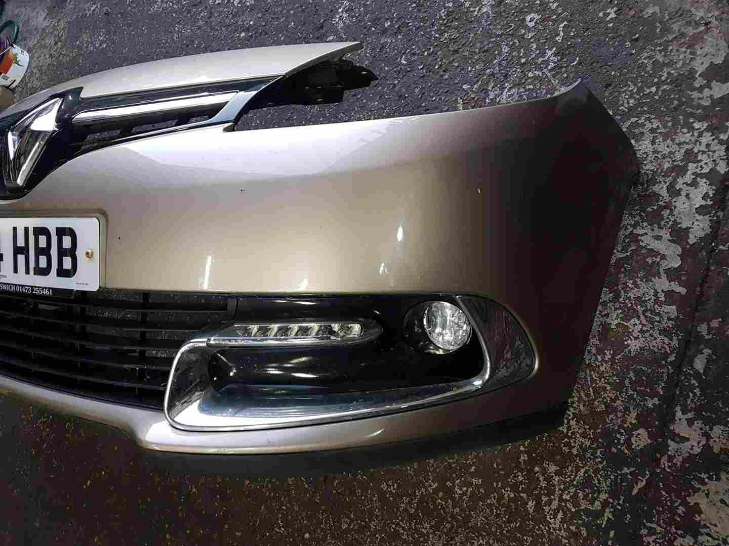 Thumb 5 Renault Scenic MK3 2013-2016 Front bumper Beige FACELIFT