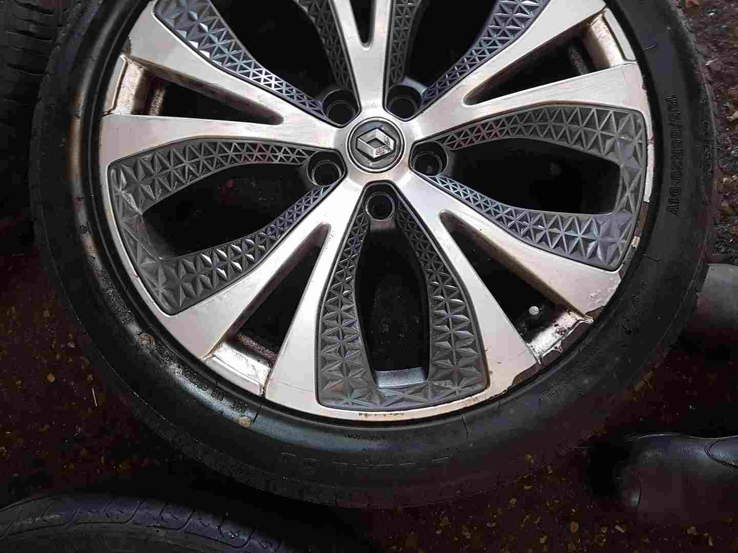 Thumb 6 Renault Scenic MK4 2016-2022 Alloy Wheel + Tyre 195 55 20 20 Inch 6Mm 403006686R