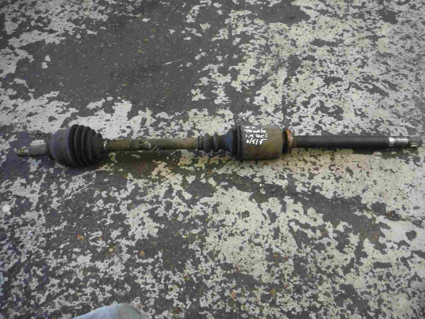 Renault Trafic 2001-2006 1.9 dCi Drivers OS Driveshaft