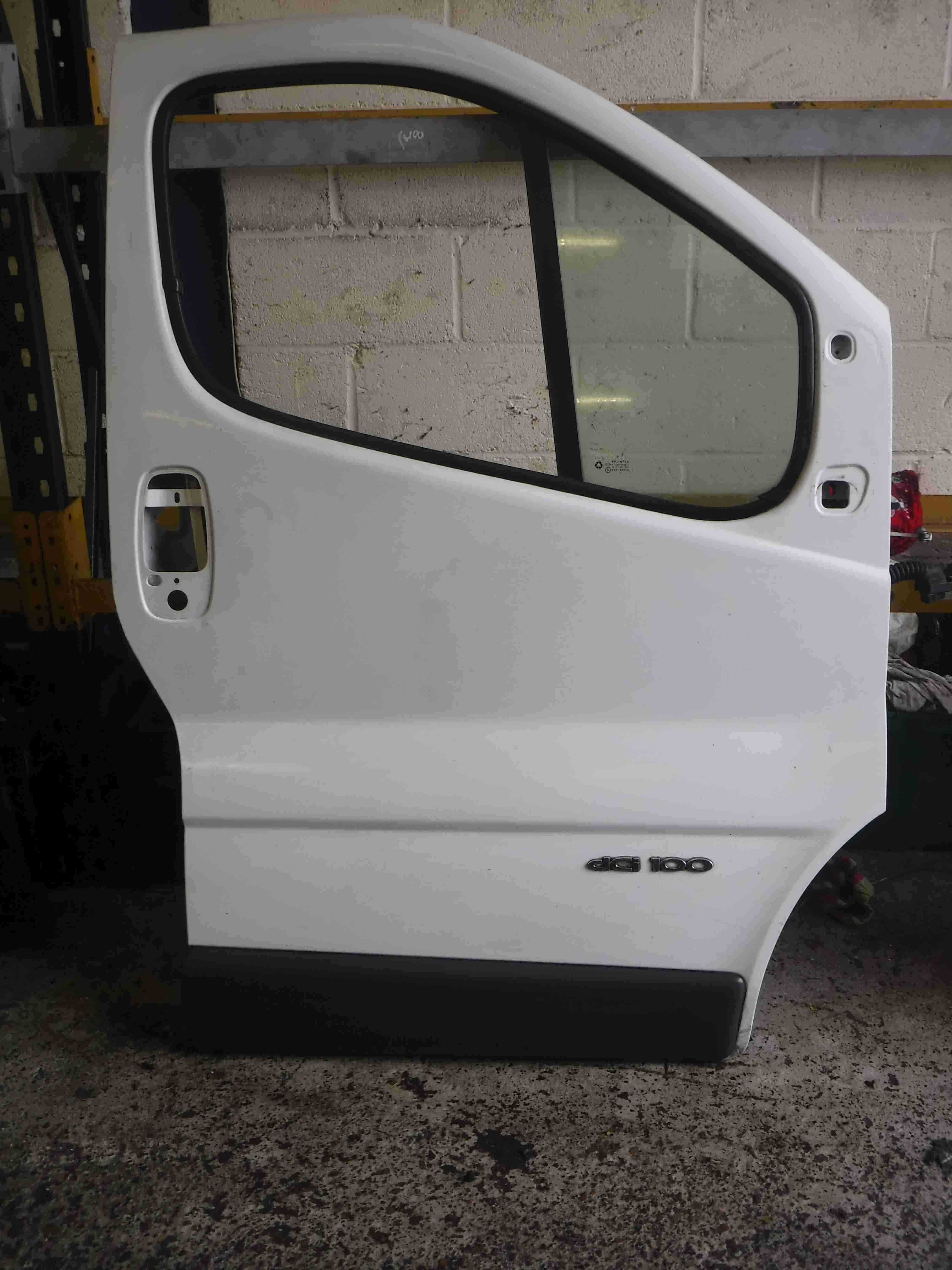 Renault Trafic 2001-2006 Drivers OSF Front Door White OD31