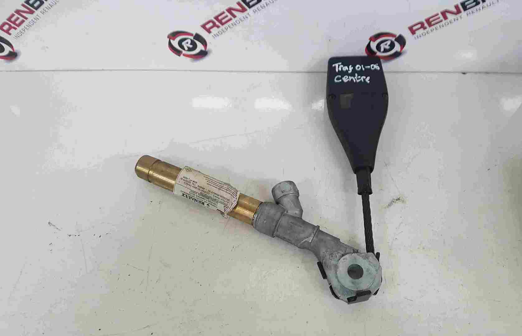 Thumb 3 Renault Trafic 2001-2006 Passenger CENTRE Pre Tensioner Buckle Clip
