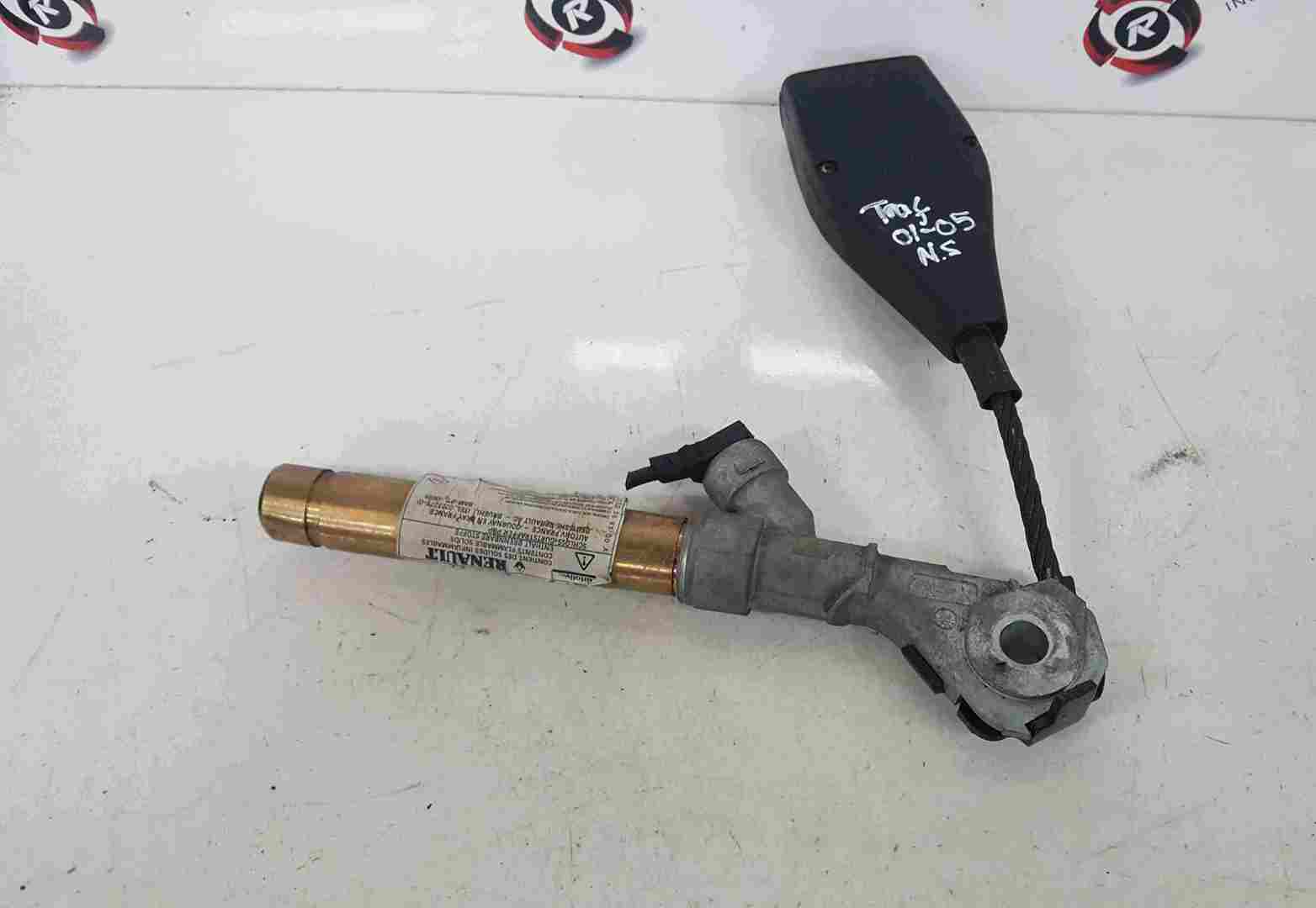 Thumb 4 Renault Trafic 2001-2014 Passenger NSF Front Pre Tensioner Buckle Clip