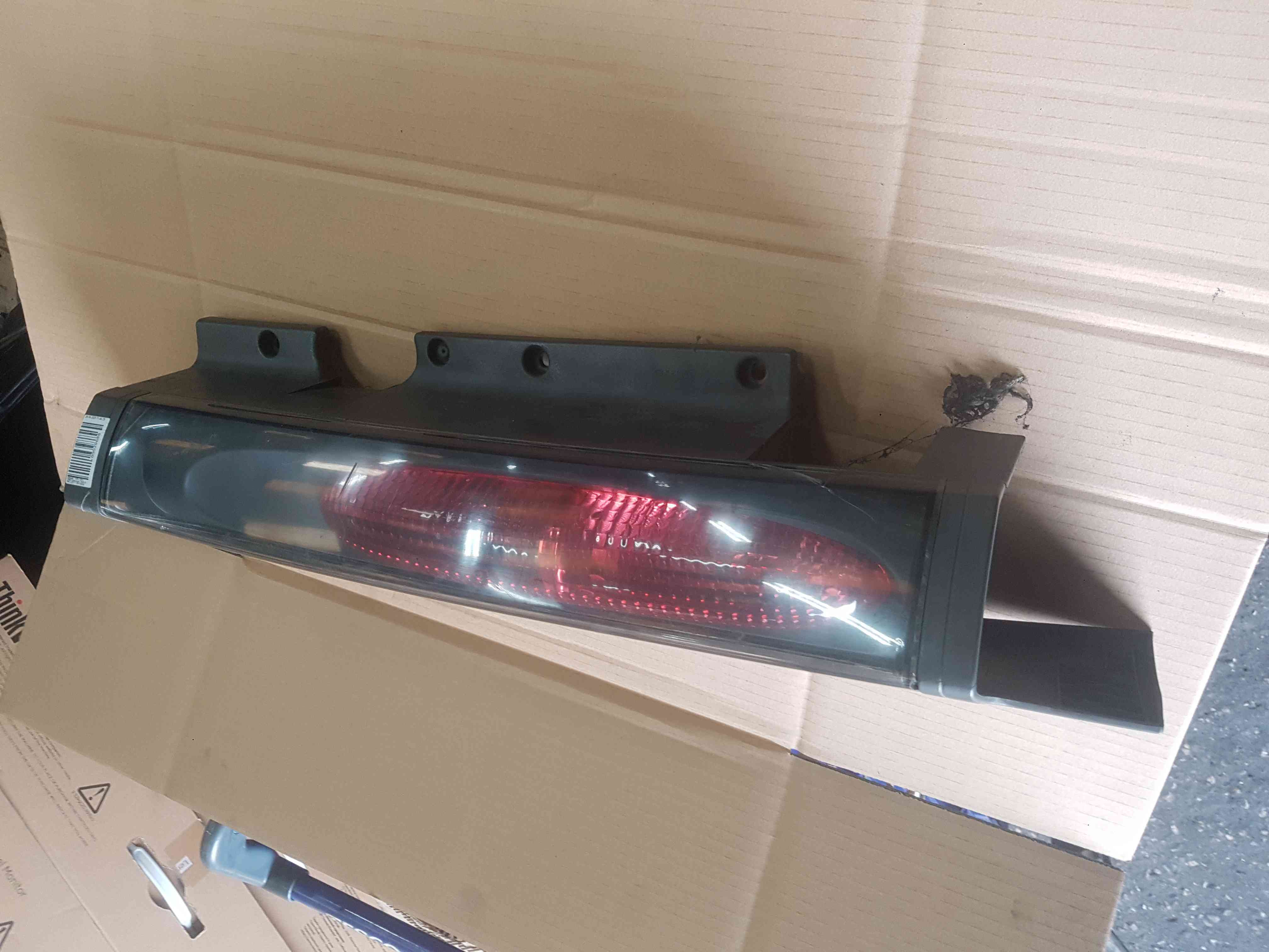 Thumb 5 Renault Trafic 2001-2006 Passenger NSR Rear Light + Surround