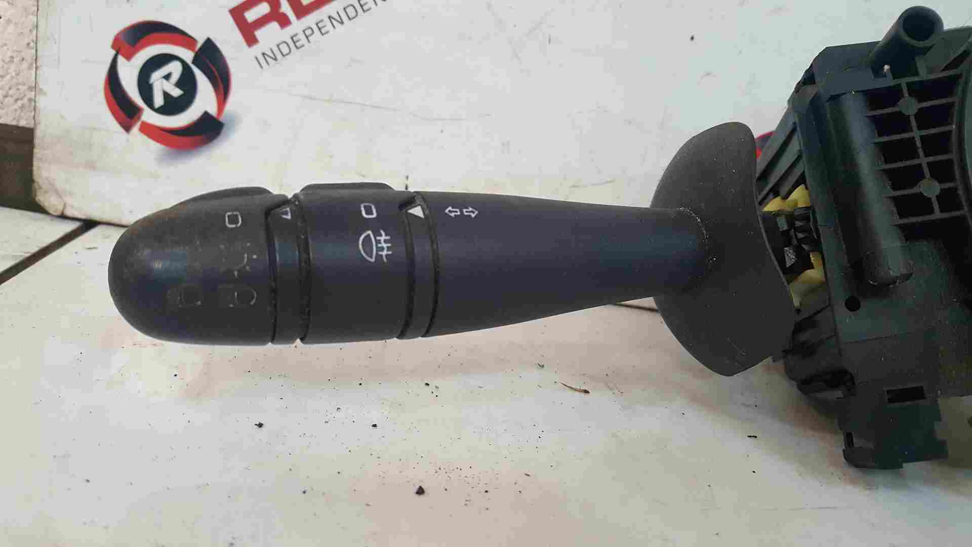 Thumb 2 Renault Trafic 2001-2006 Steering Wheel Squib Clock Spring 8200070265