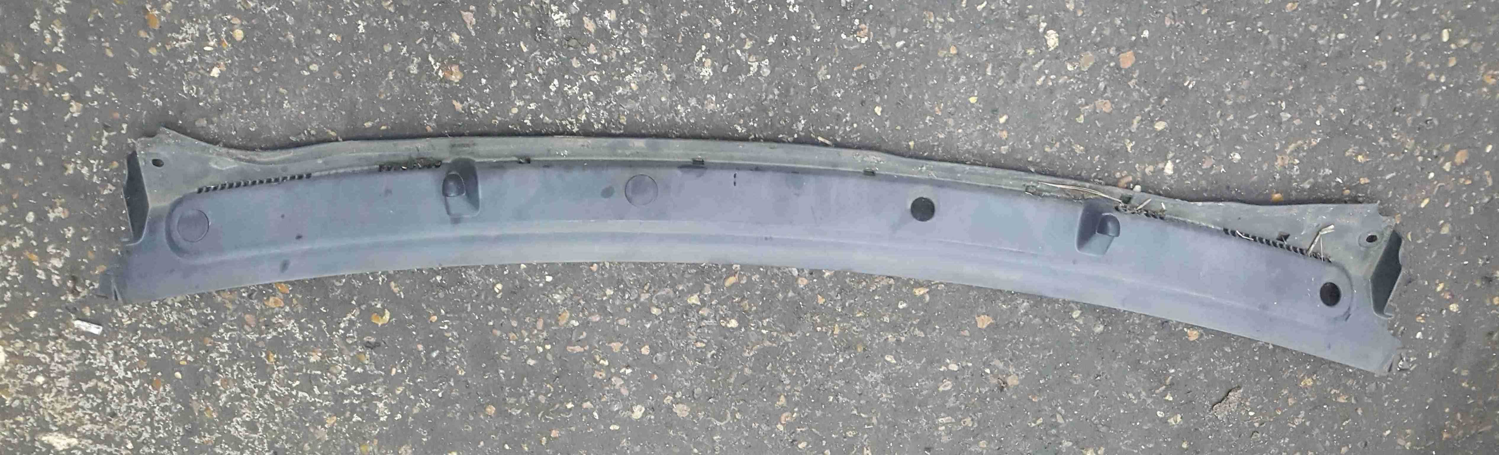 Renault Trafic 2001-2006 Windscreen Scuttle Panel Trim 8200020540