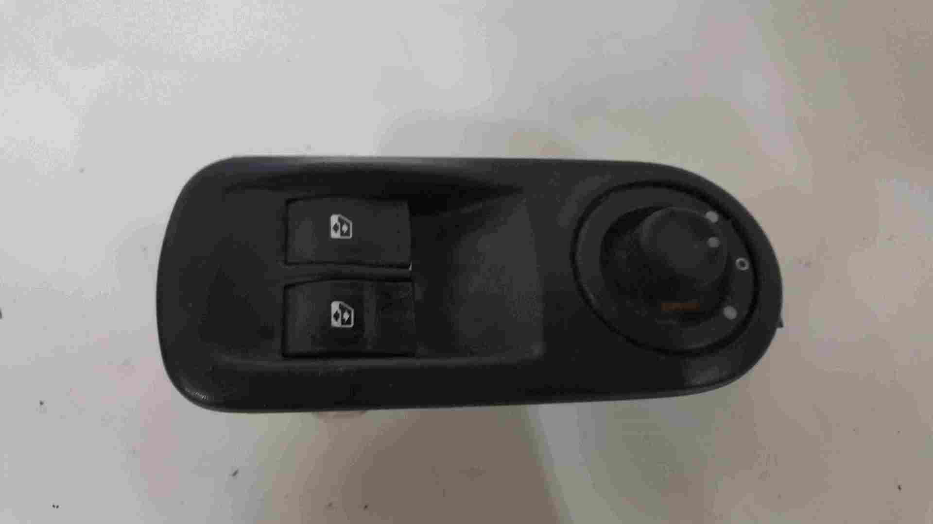 Thumb 2 Renault Trafic 2001-2014 Drivers OSF Front Window Switch + Mirror Adjuster