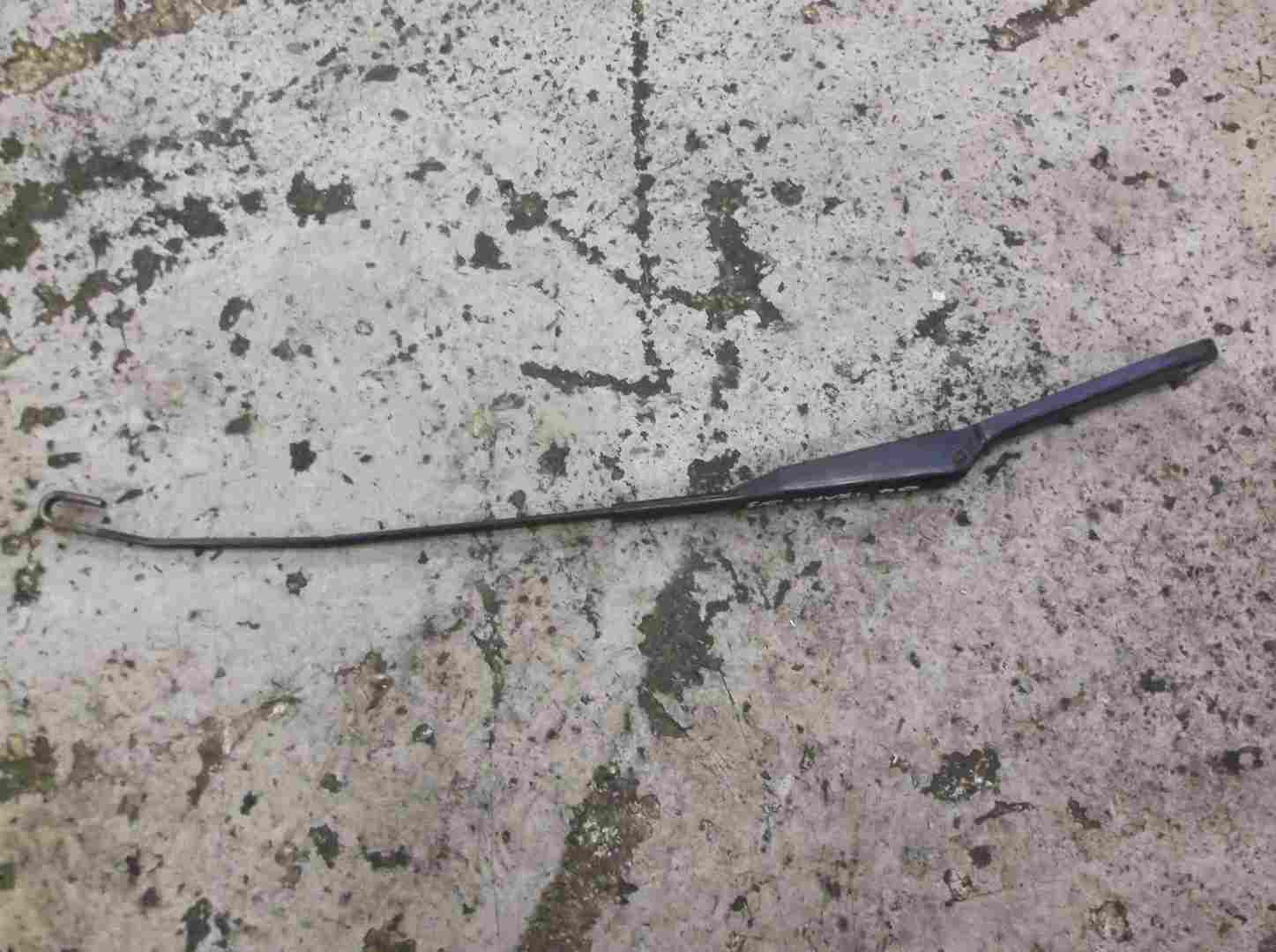 Renault Trafic 2001-2016 Drivers OSF Front Windcsreen Wiper Arm