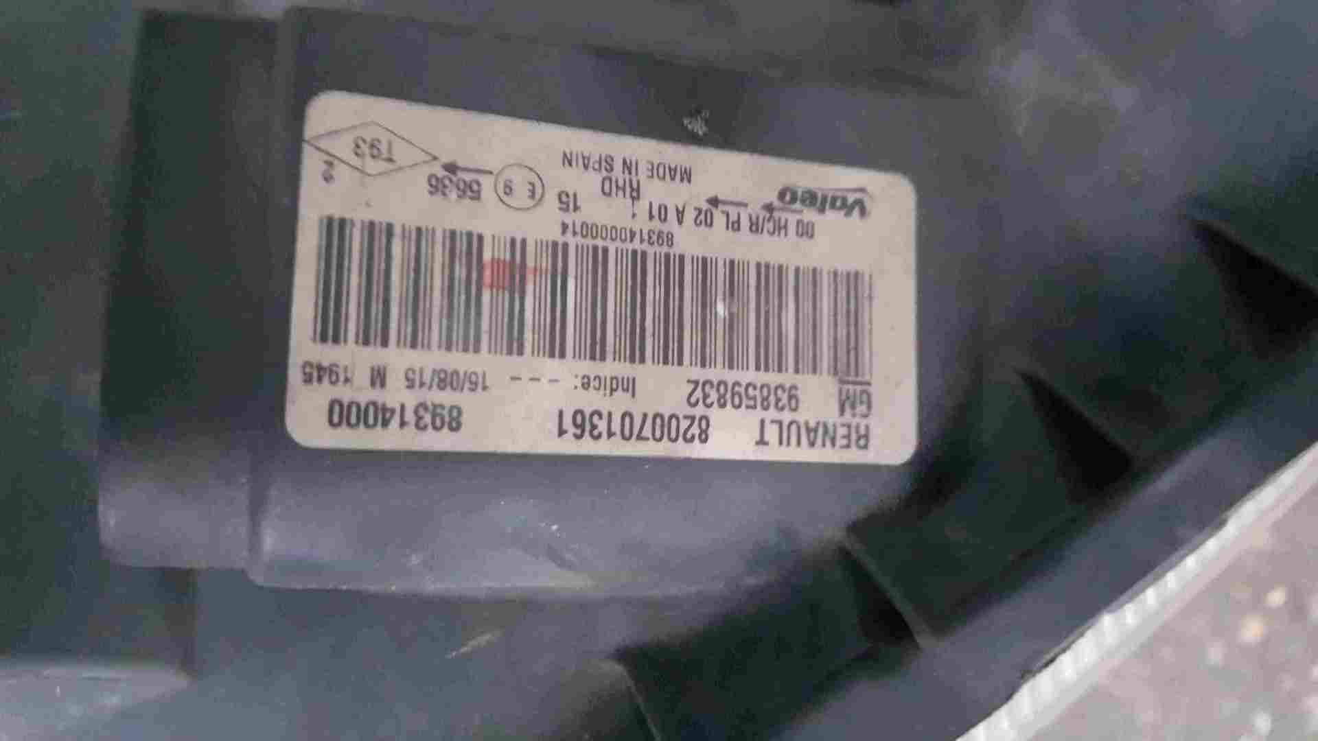 Thumb 2 Renault Trafic 2006-2014 Drivers OSF Front Headlight 8200701361