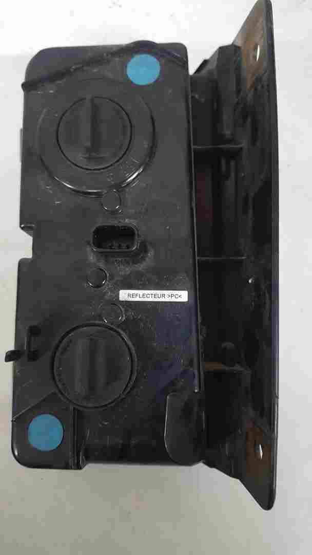 Renault Trafic Mk3 2014-2018 Passenger OSR Rear Light Lens 265540042R Vivaro