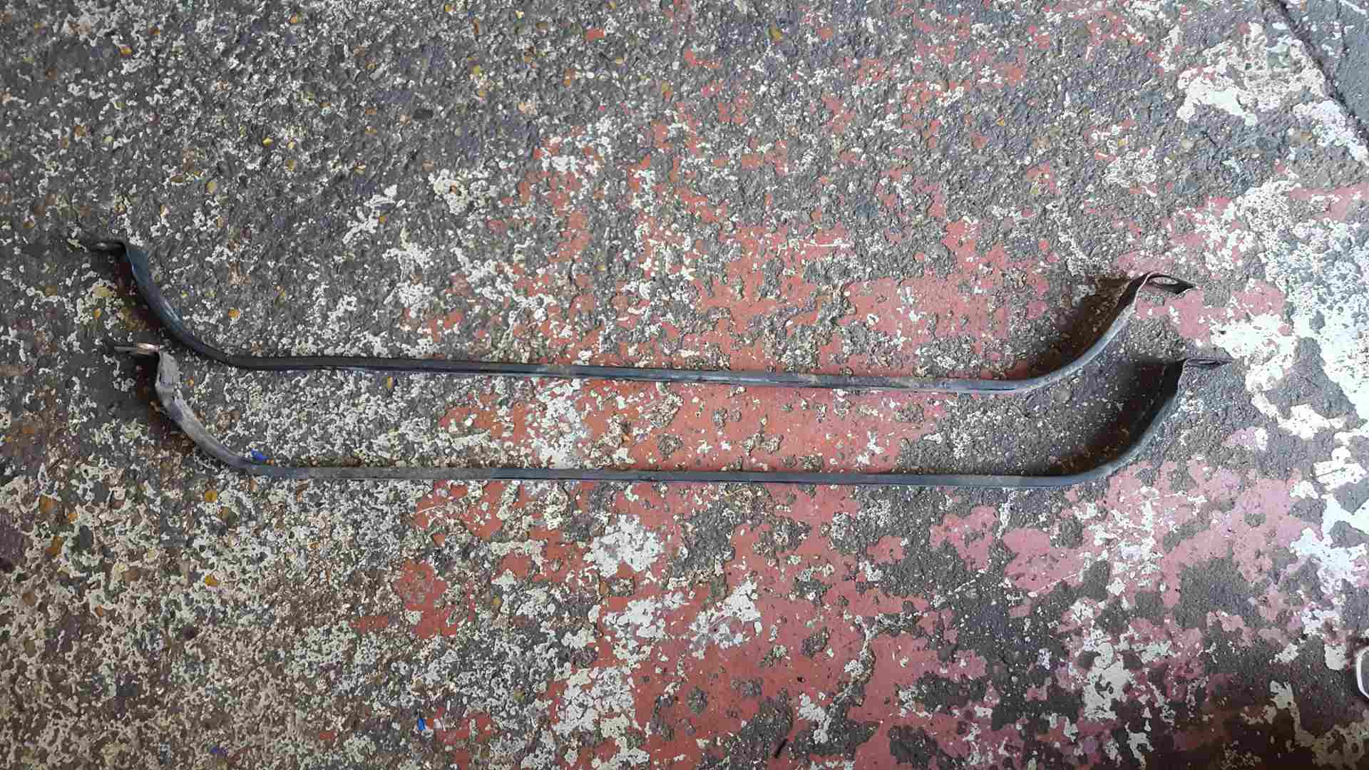Renault Trafic MK2 2006-2014 Fuel Tank Strap X2