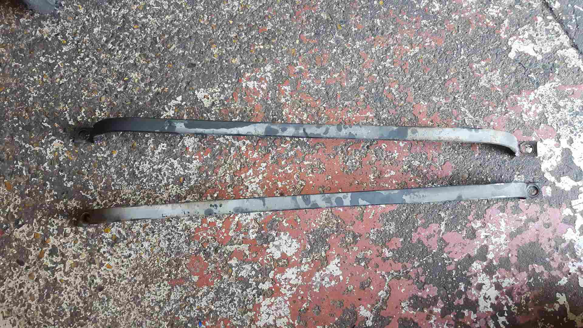 Thumb 3 Renault Trafic MK2 2006-2014 Fuel Tank Strap X2