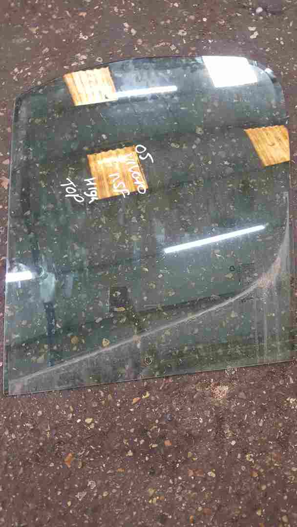 Thumb 5 Renault Trafic MK2 2001-2014 NSF Passenger Window Glass