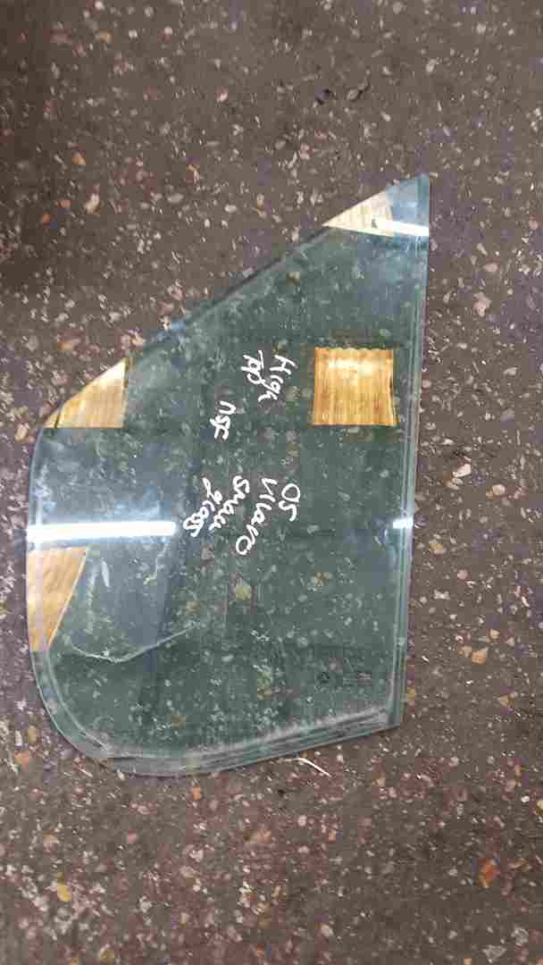 Thumb 3 Renault Trafic MK2 2001-2006 NSF Passenger Window Glass Smaller Quarter