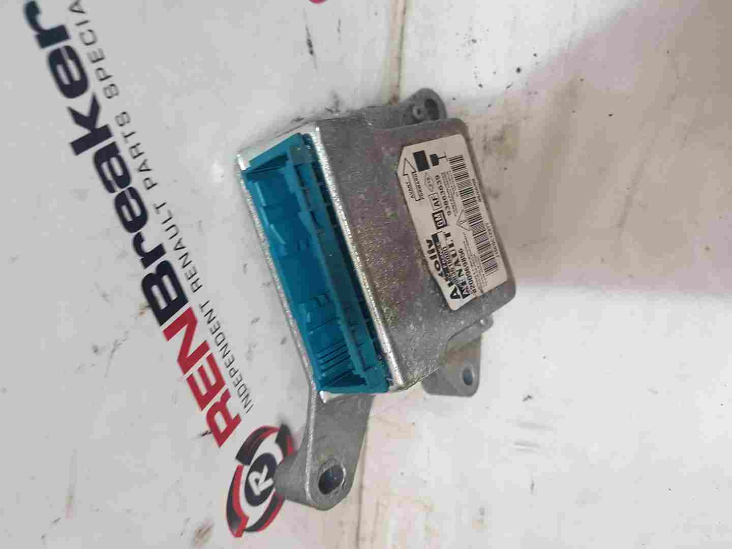 Thumb 2 Renault Trafic MK2 2001-2014 Airbag ECU Module Computer 8200969856
