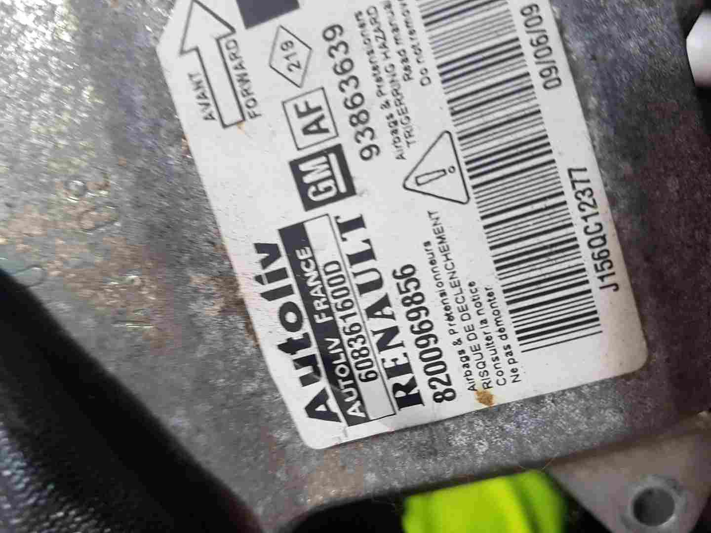 Thumb 3 Renault Trafic MK2 2001-2014 Airbag ECU Module Computer 8200969856