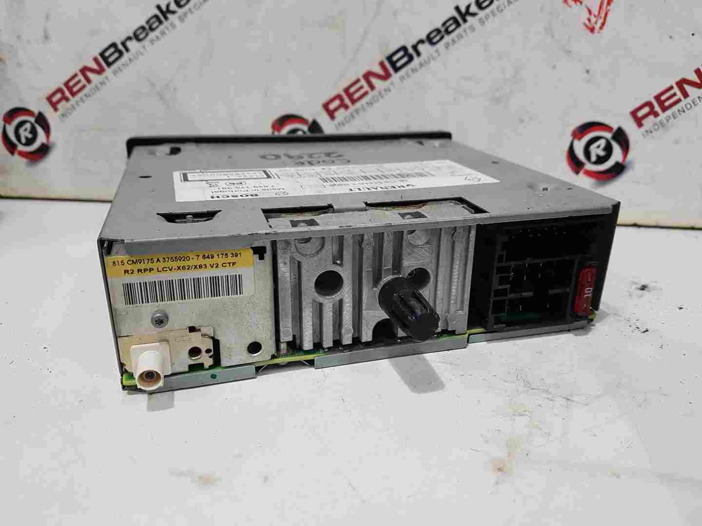 Thumb 5 Renault Trafic MK2 2001-2014 TOM Tom SAT Nav Cd Player Radio 281155444R