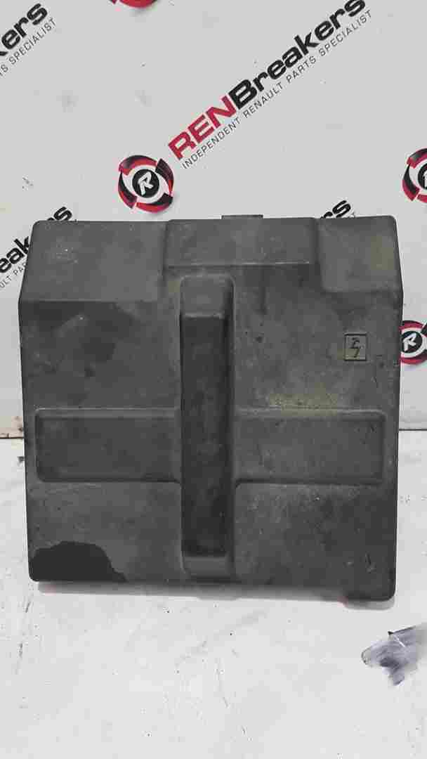 Thumb 2 Renault Trafic MK2 2006-2014 Fuse Cover Plastic 8200490003
