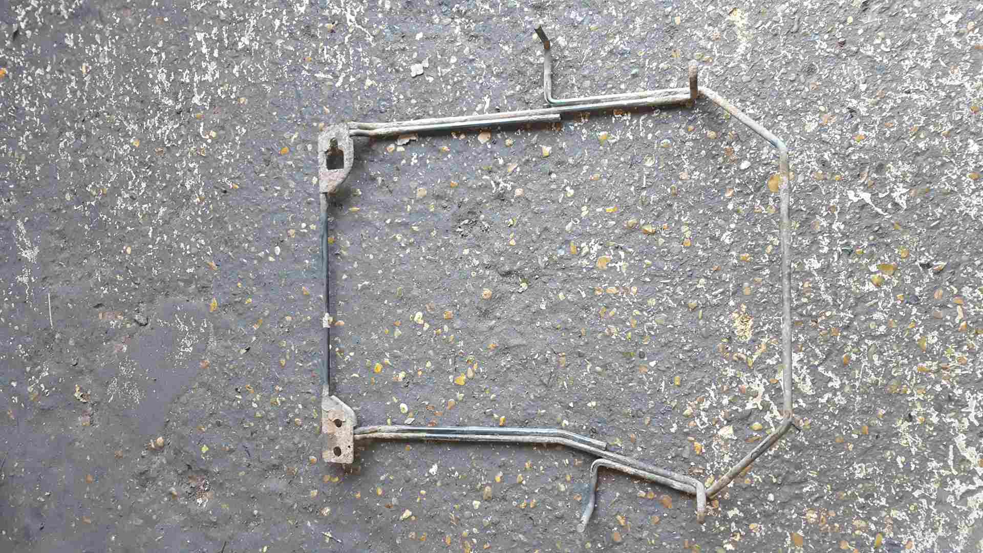 Thumb 2 Renault Trafic MK2 2006-2014 Spare Wheel Holder Brace 