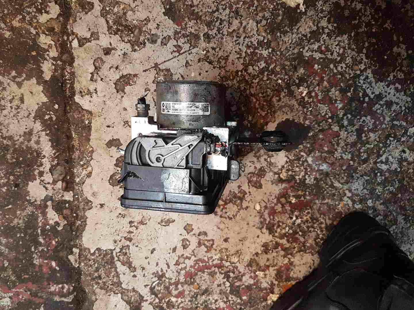 Thumb 2 Renault Trafic MK3 2014-2018 1.6 DCI Diesel ABS Pump Modulator 476601418R