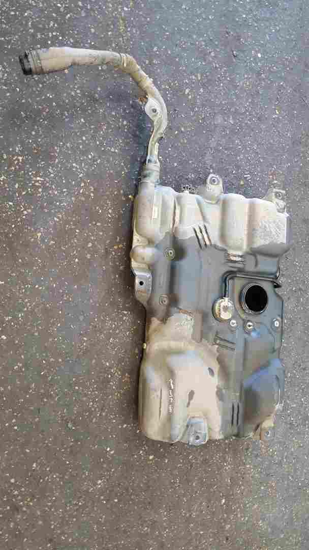 Thumb 8 Renault Trafic MK3 2014-2018 1.6 DCI Diesel Fuel Tank 8201497675