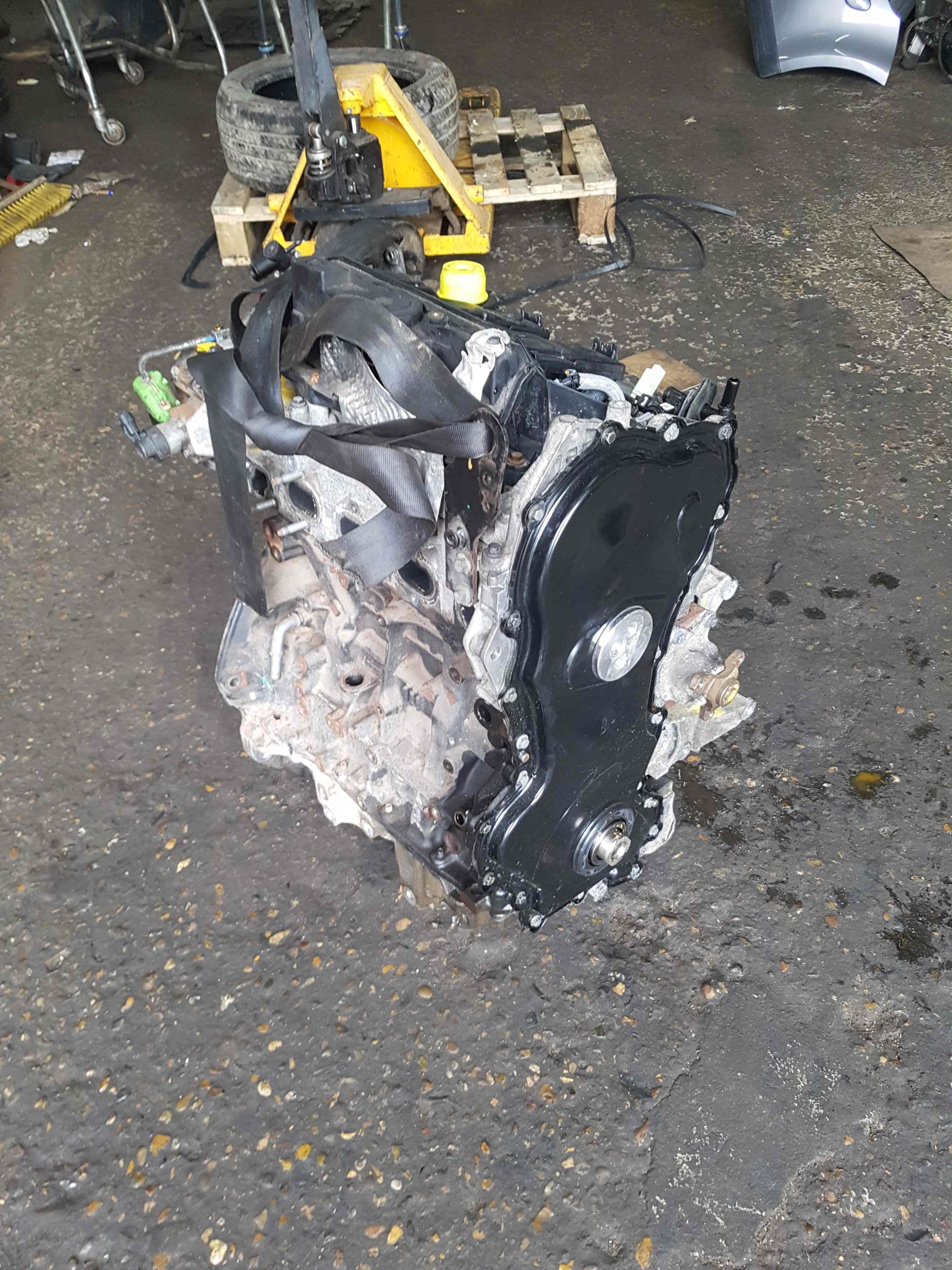 Thumb 2 Renault Trafic MK3 2014-2018 1.6 DCI Engine R9M 408  89K SPARES OR REPAIR R9M408