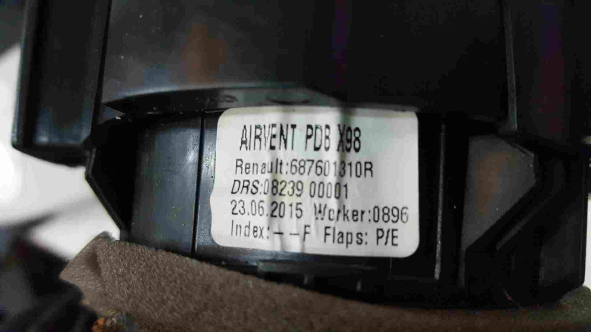Renault Trafic MK3 2014-2018 Dash Vent 687601310R OSF NSF 687601310r