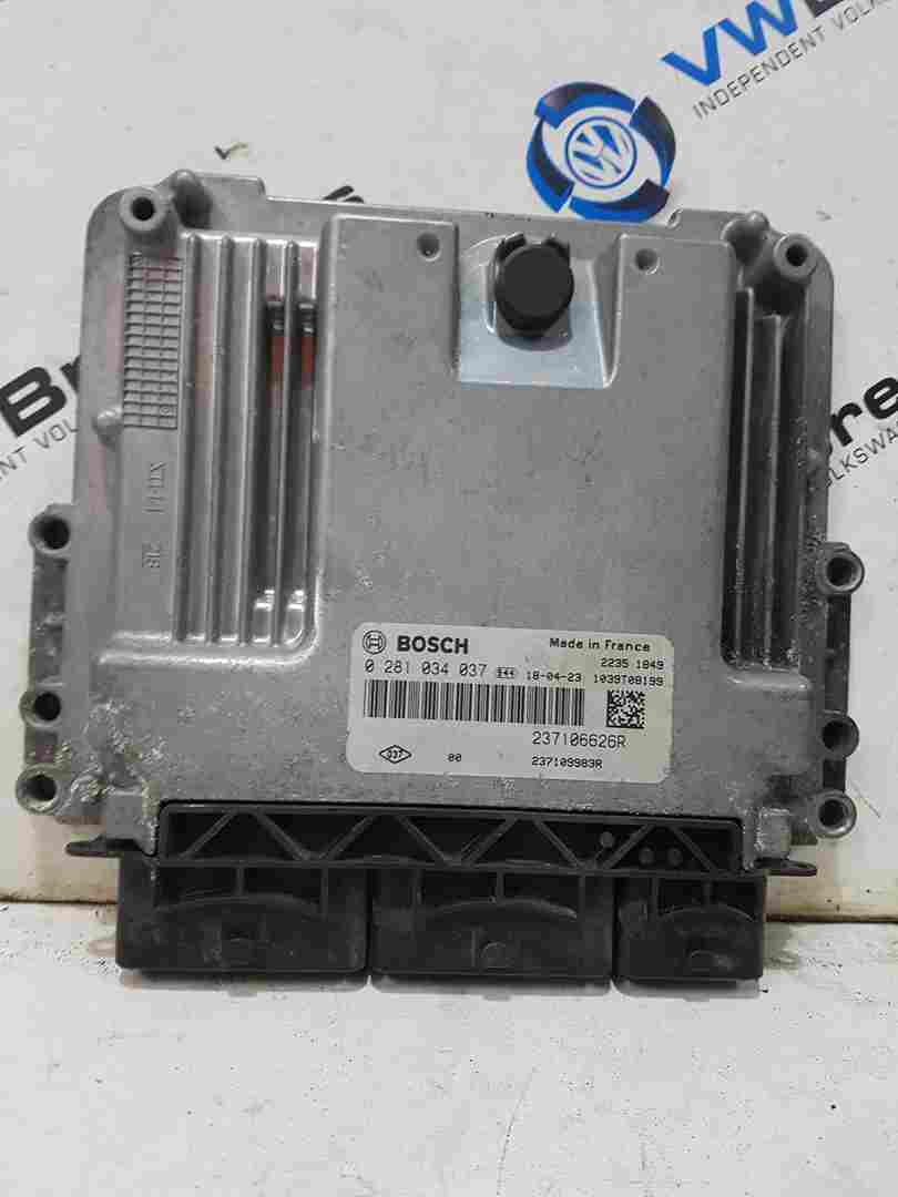 Renault Trafic MK3 2014-2018 ECU Electronic Control Unit 237109983R 237106626R