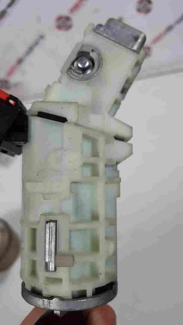 Thumb 3 Renault Trafic MK3 2014-2018 Ignition Barrel + KEY 487009186R